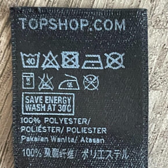 🌺 TopShop Burgundy Ditsy Floral Print Ruffle Front Pirate Blouse Size 2 - Picture 7 of 10